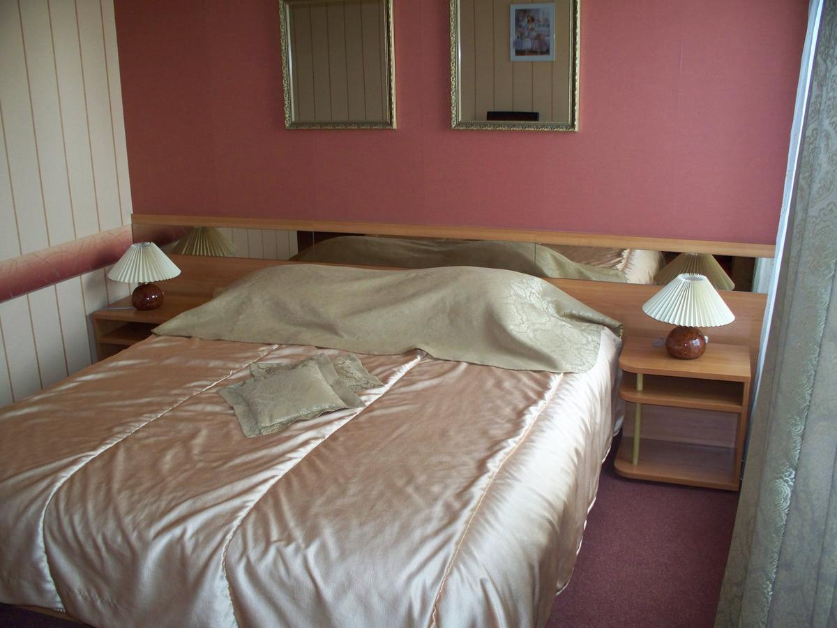 Pagunda Otel Rokiskis Oda fotoğraf