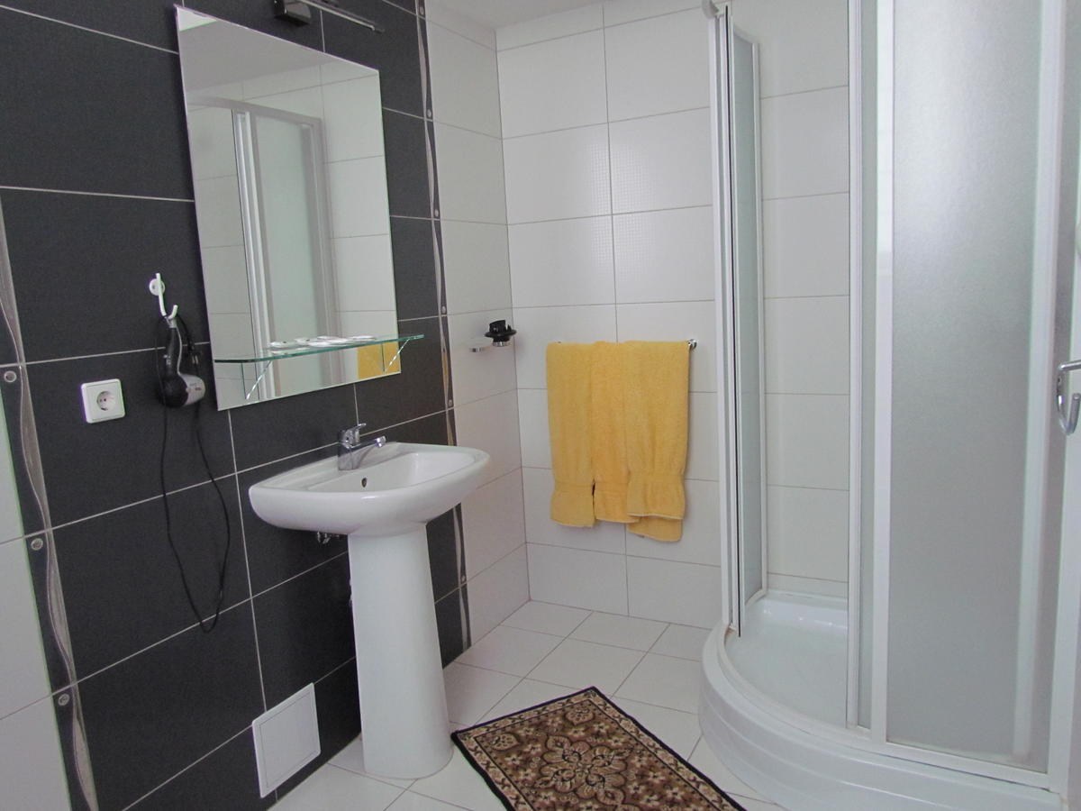 Pagunda Otel Rokiskis Oda fotoğraf