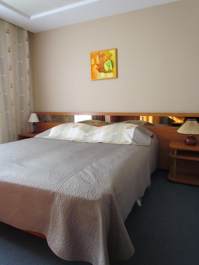 Pagunda Otel Rokiskis Dış mekan fotoğraf
